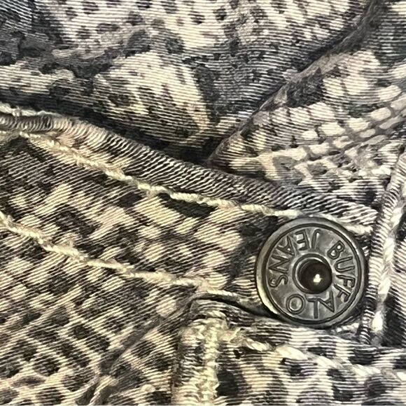 BUFFALO David Bitton low rise skinny Jazz jeans snakeskin grey pink size 29” - Picture 11 of 16